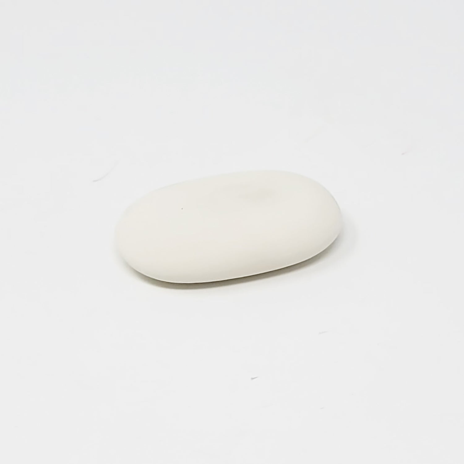 WHITE PEBBLE ERASER – mpbarcelona